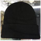 Cappello nero con risvolto invernale uomo